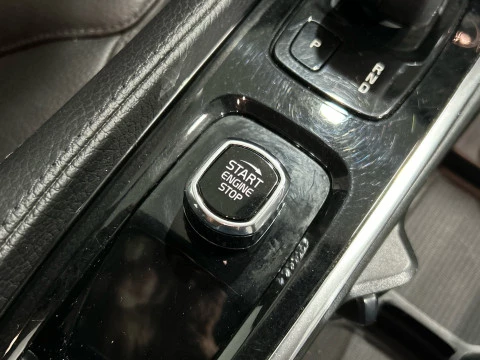 Volvo XC90 2.0 B5 D MOMENTUM PRO AWD AUTO 235 5P 7 Plazas