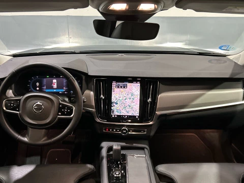 Volvo V90 Cross Country 2.0 B4 D CORE 4WD AUTO 197 5P