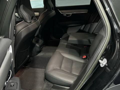 Volvo V90 Cross Country 2.0 B4 D CORE 4WD AUTO 197 5P