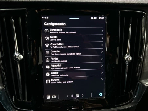 Volvo V90 Cross Country 2.0 B4 D CORE 4WD AUTO 197 5P