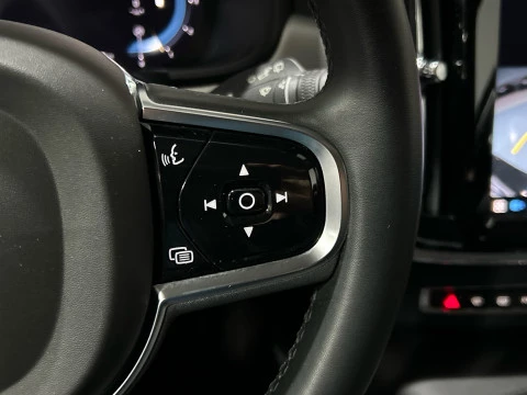 Volvo V90 Cross Country 2.0 B4 D CORE 4WD AUTO 197 5P