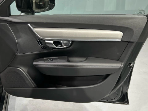 Volvo V90 Cross Country 2.0 B4 D CORE 4WD AUTO 197 5P