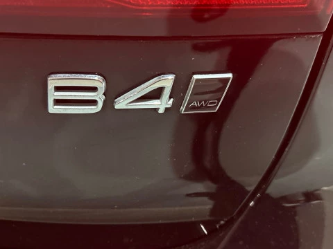 Volvo V90 Cross Country 2.0 B4 D CORE 4WD AUTO 197 5P