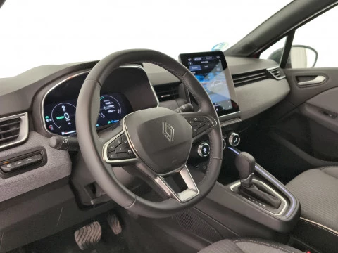 Renault Clio E-TECH FULL HYBRID TECHNO 105KW 5P