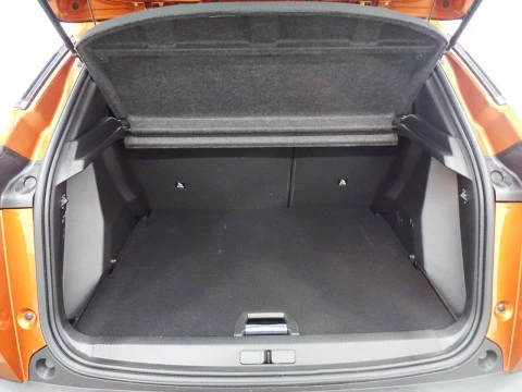 Peugeot e-2008 Electrico Allure 136 100kW