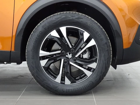 Peugeot e-2008 Electrico Allure 136 100kW