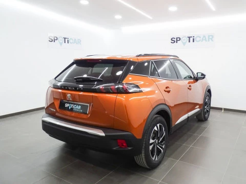 Peugeot e-2008 Electrico Allure 136 100kW