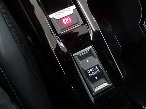 Peugeot e-2008 Electrico Allure 136 100kW