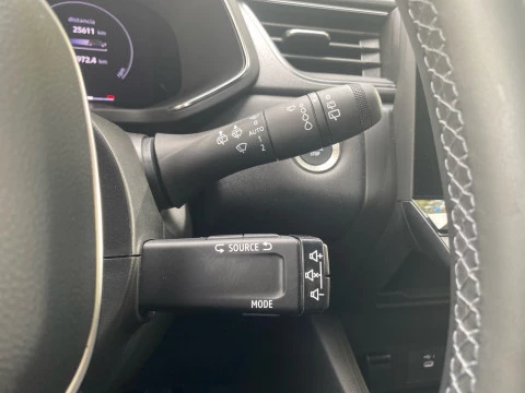 Renault Captur techno Eco-G 100cv (74 kW)