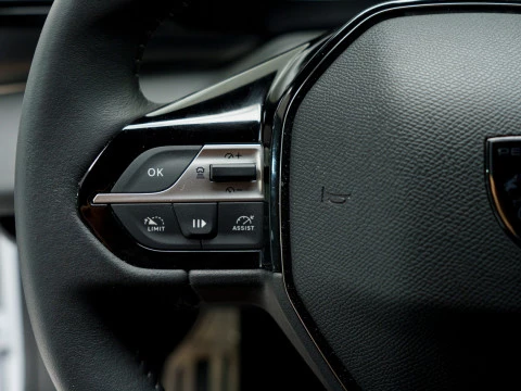 Peugeot e-308 5P First Edition Eléctrico 115kW (156CV)