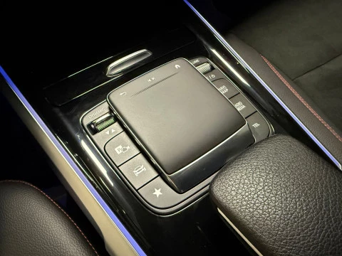 Mercedes-Benz GLB GLB 200 d