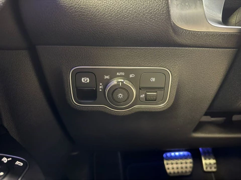 Mercedes-Benz GLB GLB 200 d