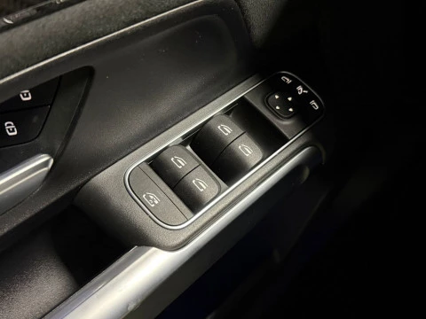 Mercedes-Benz GLB GLB 200 d