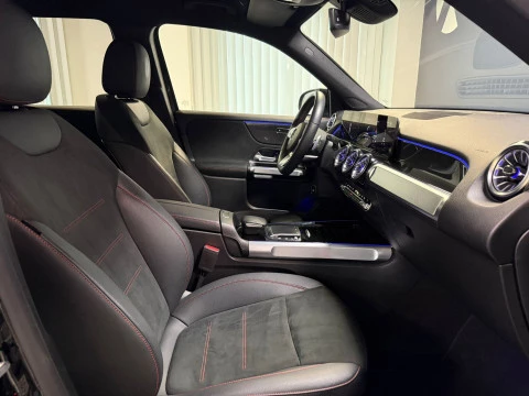 Mercedes-Benz GLB GLB 200 d