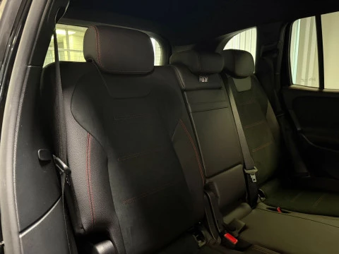 Mercedes-Benz GLB GLB 200 d