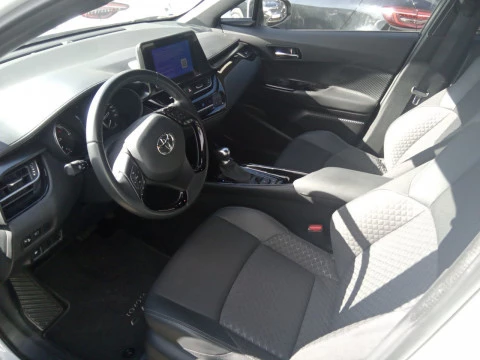 Toyota C-HR 2.0 180H Advance