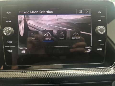 Volkswagen T-Cross R-LINE 1.0 TSI 115 CV