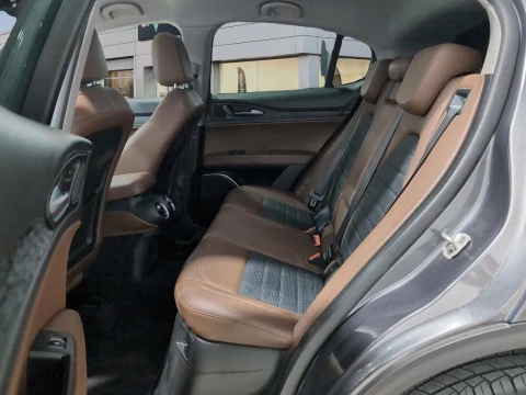 Alfa Romeo Stelvio 2.2 Diésel 154kW (210CV) Executive Q4