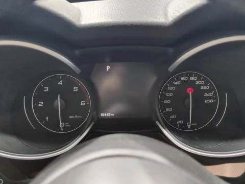 Alfa Romeo Stelvio 2.2 Diésel 154kW (210CV) Executive Q4