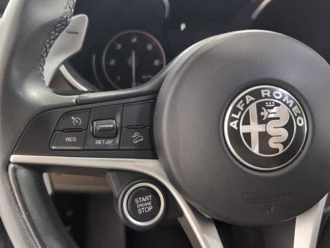 Alfa Romeo Stelvio 2.2 Diésel 154kW (210CV) Executive Q4