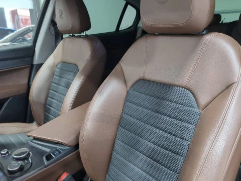 Alfa Romeo Stelvio 2.2 Diésel 154kW (210CV) Executive Q4