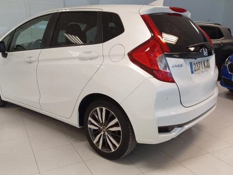 Honda Jazz 1.3 i-VTEC ELEGANCE NAVI Honda Jazz 1.3 i-VTEC ELEGANCE NAVI