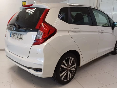 Honda Jazz 1.3 i-VTEC ELEGANCE NAVI Honda Jazz 1.3 i-VTEC ELEGANCE NAVI