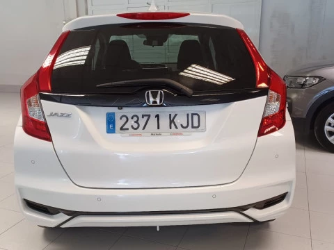 Honda Jazz 1.3 i-VTEC ELEGANCE NAVI Honda Jazz 1.3 i-VTEC ELEGANCE NAVI