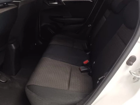 Honda Jazz 1.3 i-VTEC ELEGANCE NAVI Honda Jazz 1.3 i-VTEC ELEGANCE NAVI