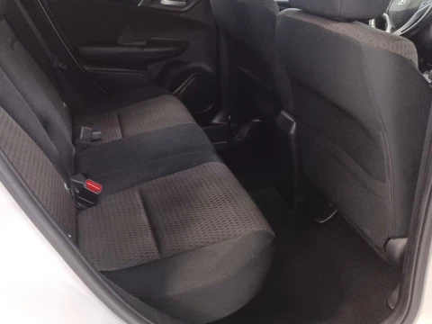 Honda Jazz 1.3 i-VTEC ELEGANCE NAVI Honda Jazz 1.3 i-VTEC ELEGANCE NAVI