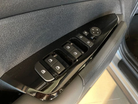 Kia Sportage 1.6 T-GDi HEV 158kW (215CV) Drive 4x2