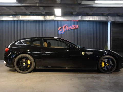 Ferrari FF -