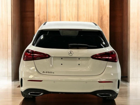 Mercedes-Benz Clase A A 250 e con tecnologia hibrida EQ