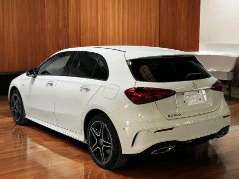 Mercedes-Benz Clase A A 250 e con tecnologia hibrida EQ