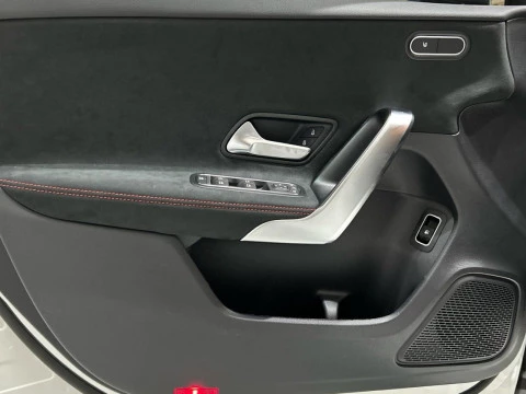 Mercedes-Benz Clase A A 250 e con tecnologia hibrida EQ