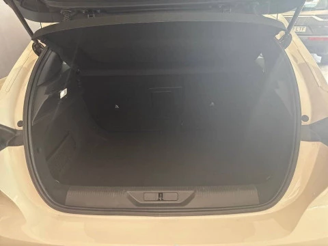 Peugeot 308 5P Allure BlueHDi 130 S&S EAT8