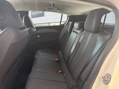 Peugeot 308 5P Allure BlueHDi 130 S&S EAT8