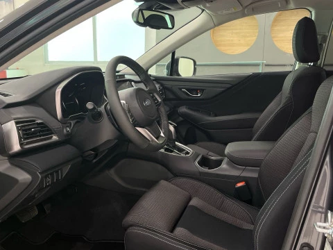 Subaru Outback 2.5i Active CVT Lineartronic AWD