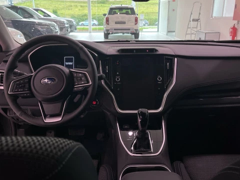 Subaru Outback 2.5i Active CVT Lineartronic AWD