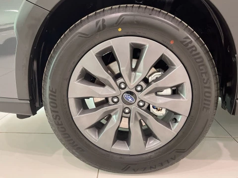 Subaru Outback 2.5i Active CVT Lineartronic AWD