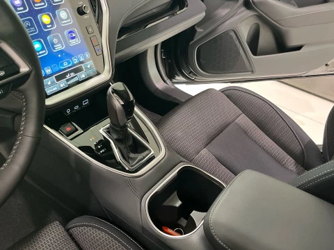 Subaru Outback 2.5i Active CVT Lineartronic AWD