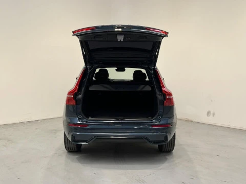 Volvo XC60 2.0 B4 D AWD R-Design Auto