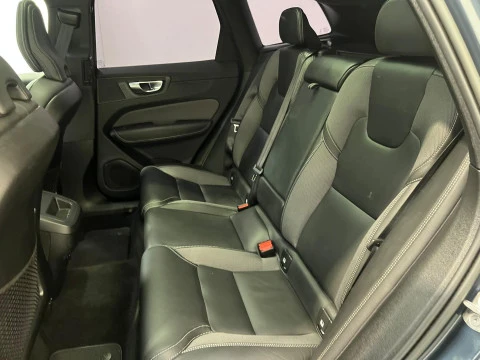 Volvo XC60 2.0 B4 D AWD R-Design Auto