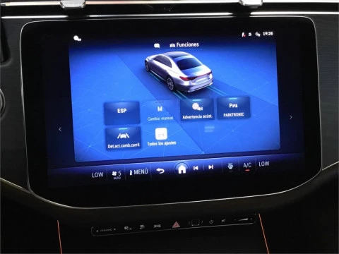Mercedes-Benz Clase E 300 de con tecnología hibrida EQ