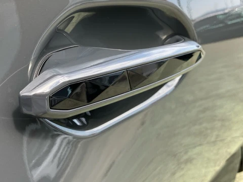 BMW XM 50e 350 kW (476 CV)
