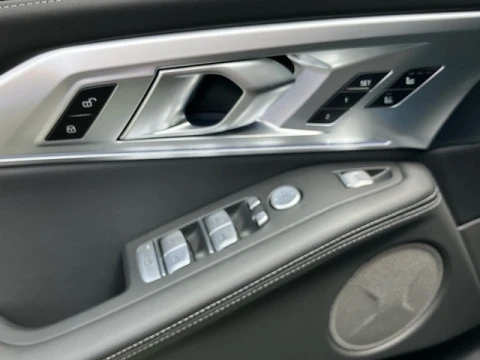 BMW XM 50e 350 kW (476 CV)