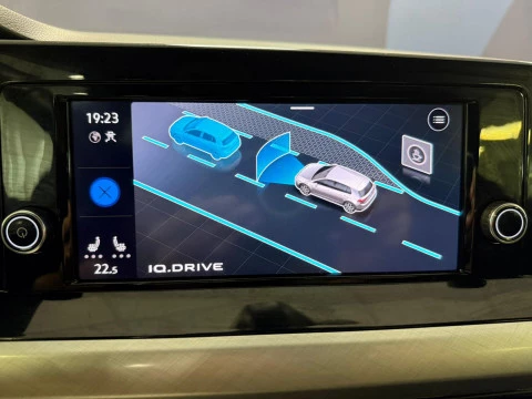 Volkswagen Golf Life 1.5 TSI 96kW (130CV)