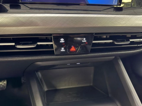 Volkswagen Golf Life 1.5 TSI 96kW (130CV)