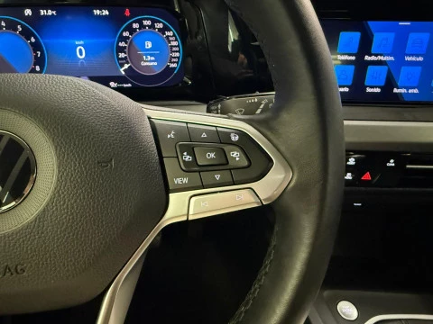 Volkswagen Golf Life 1.5 TSI 96kW (130CV)