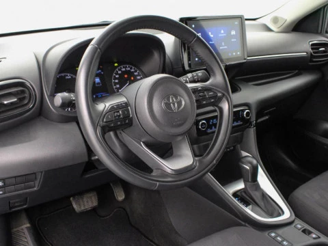 Toyota Yaris YA Yaris - MC24